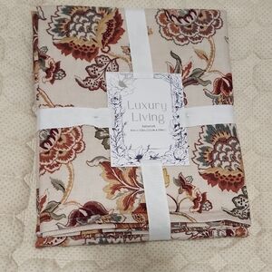 Luxury Living Floral Tablecloth